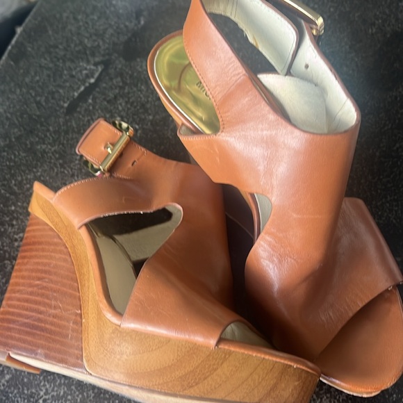EUC Michael Kors, Josephine brown wedge, leather platform, sandals, size 5 - Picture 7 of 9